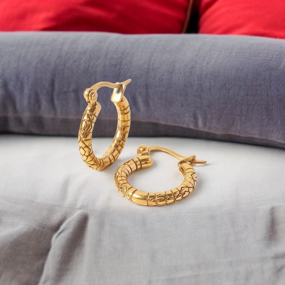 NEW 18K yellow gold plated textured dainty hoop earrings jewelry B5A